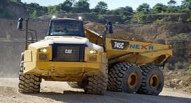 CATERPILLAR 725
